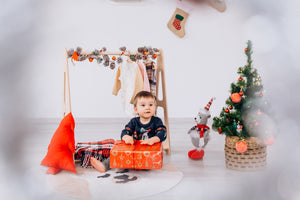 Montessori-Friendly Holiday Traditions for the Family