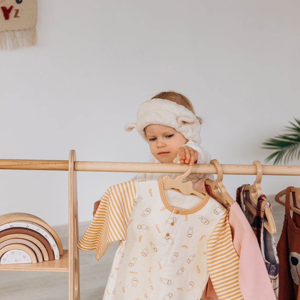 Child Clothing Rack