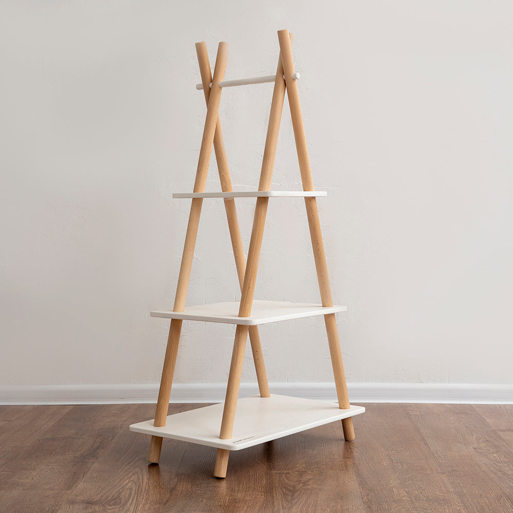 Pyramid Shelf