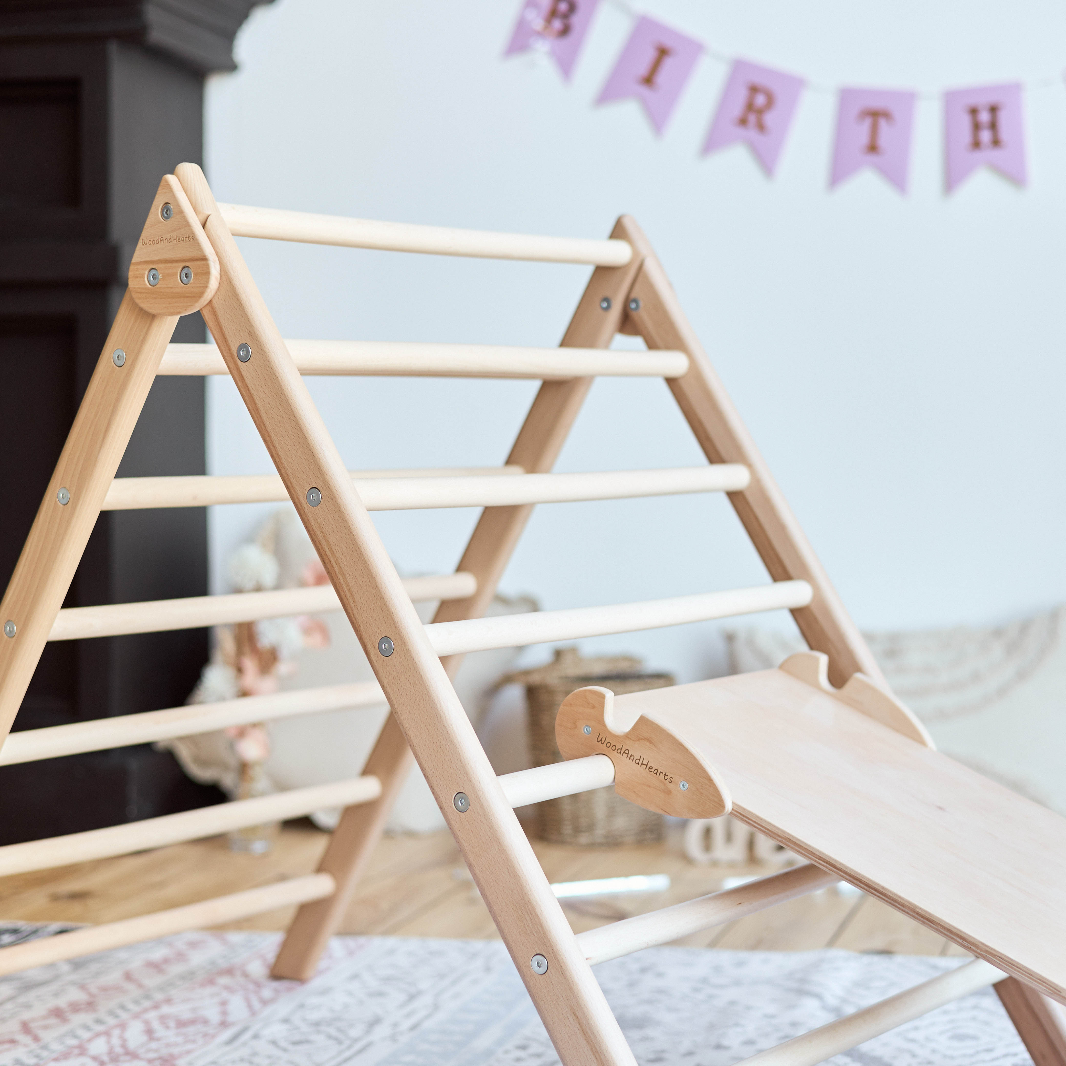 Montessori Scandinavian Set of two Wooden items: Climbing Triangle + Ramp, N.Wood color