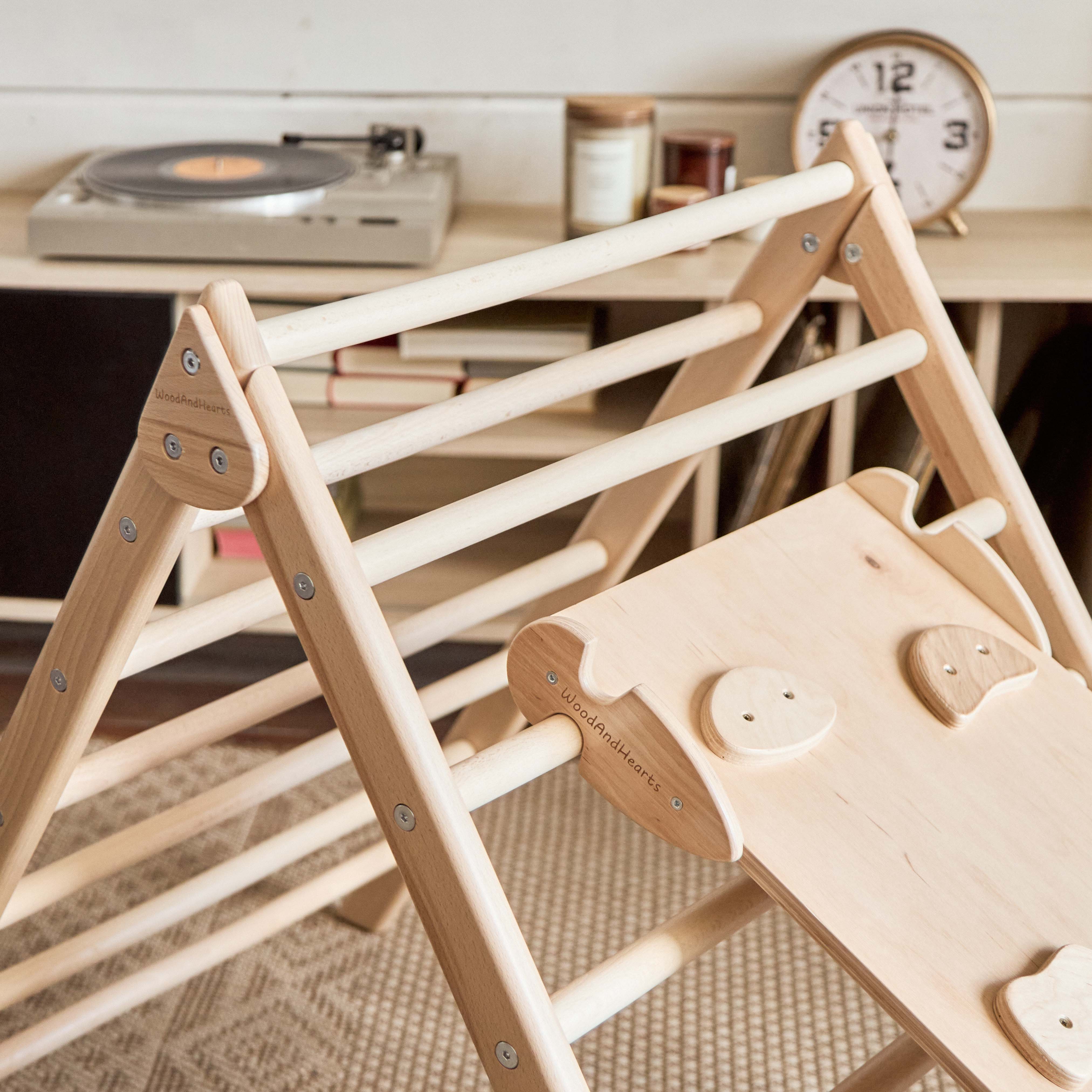 Montessori Scandinavian Set of two Wooden items: Climbing Triangle + Ramp, N.Wood color