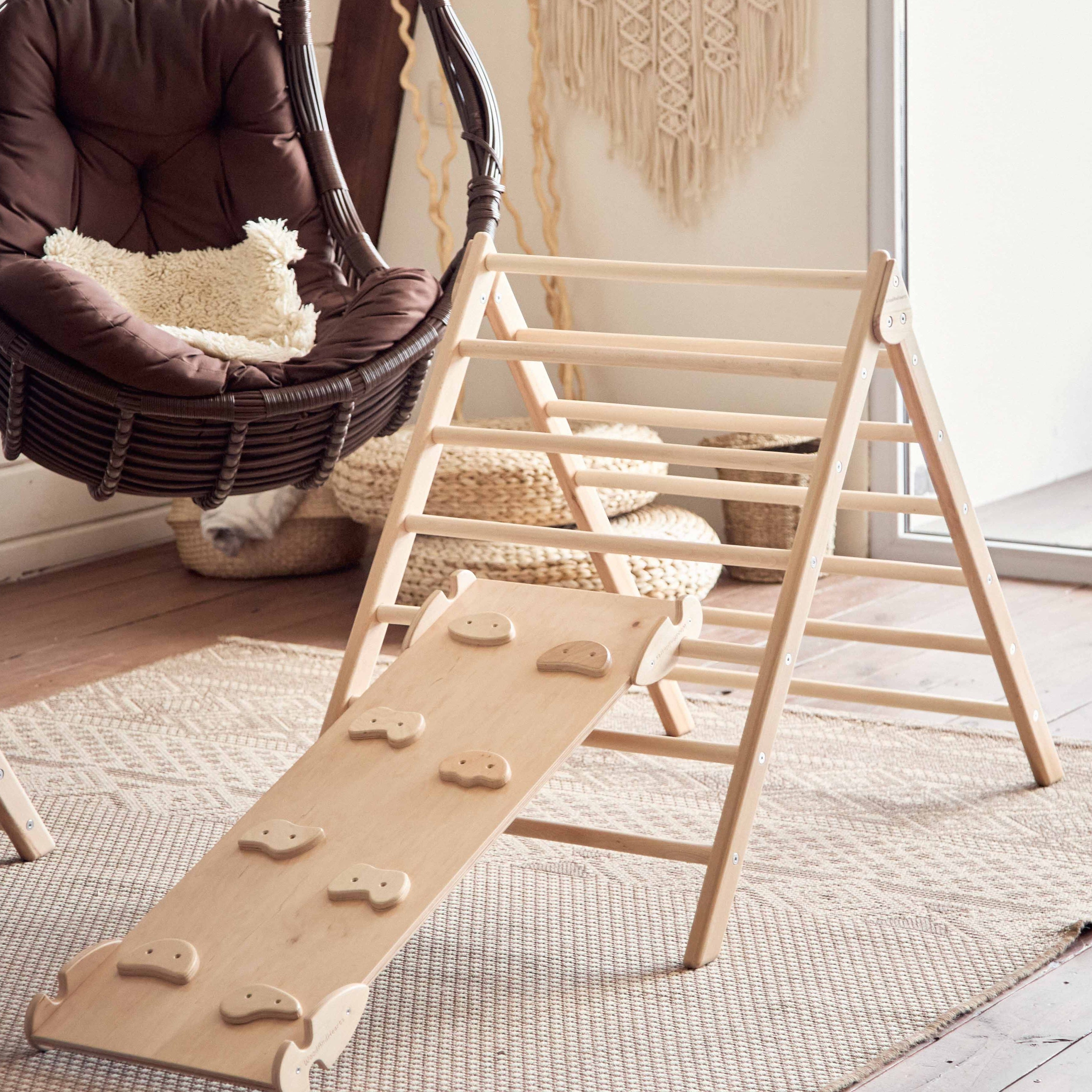 Montessori Scandinavian Set of two Wooden items: Climbing Triangle + Ramp, N.Wood color