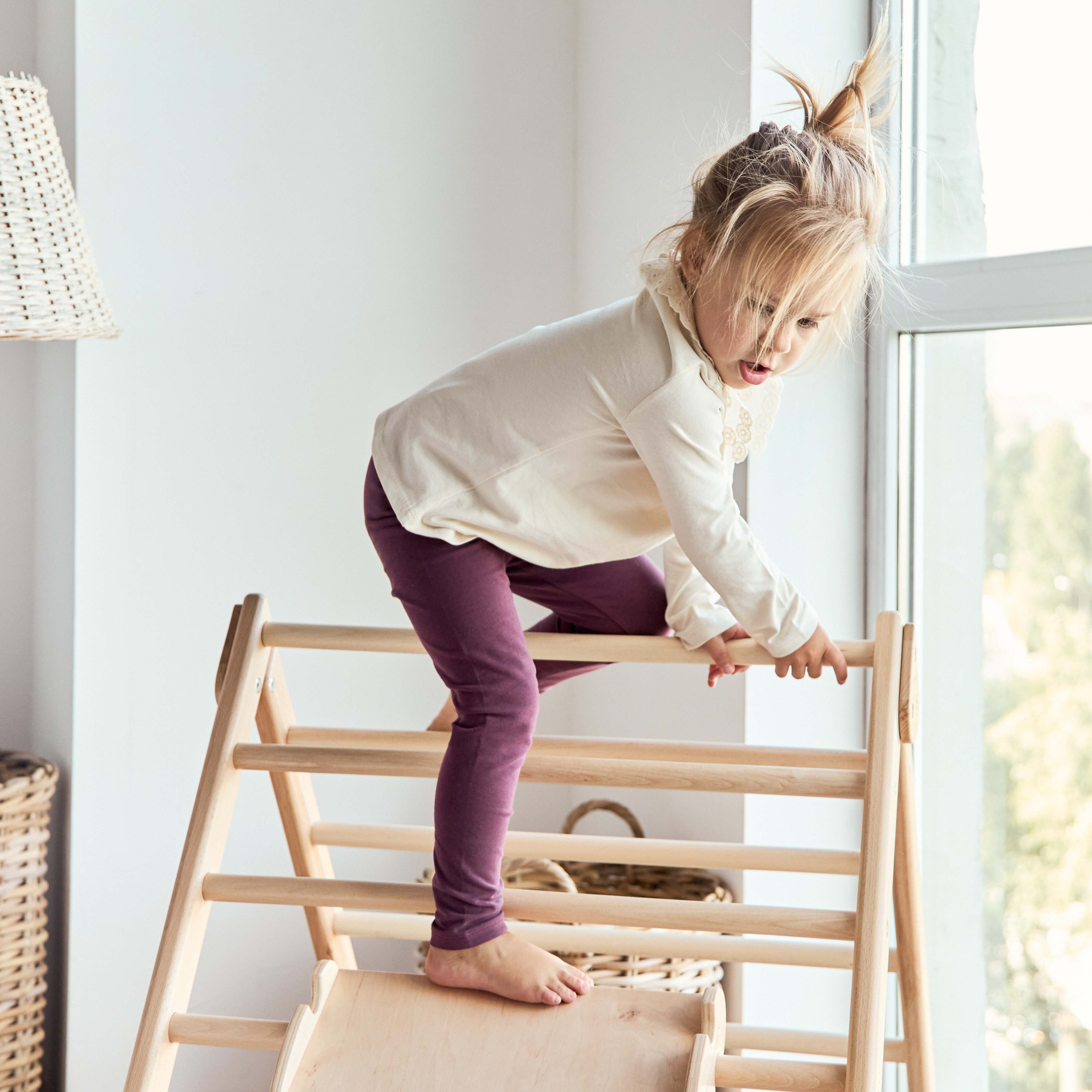 Montessori Scandinavian Set of two Wooden items: Climbing Triangle + Ramp, N.Wood color